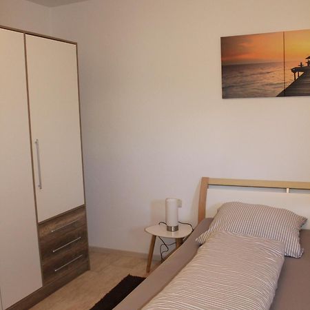 Ruhige Ferienwohnung In Der Rhoener Natur Schönau an der Brend Dış mekan fotoğraf